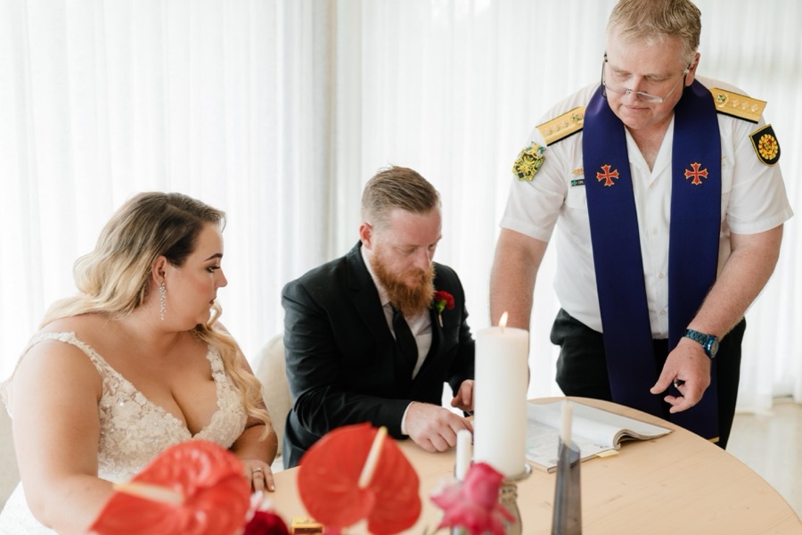Wedding ceremony by Dr. Gerrit Rademeyer in Bonnievale