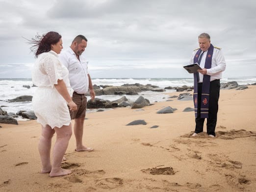 Wedding ceremony by Dr. Gerrit Rademeyer in Bonnievale
